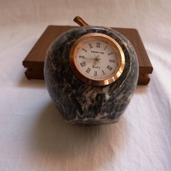 Apple Shaped Marble Table Clock Paperweight Home Decor Figurine - Picture 4 of 8